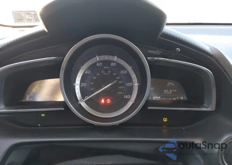 2017 Toyota Yaris Ia из США, поврежденный, VIN 3MYDLBYV4HY153469